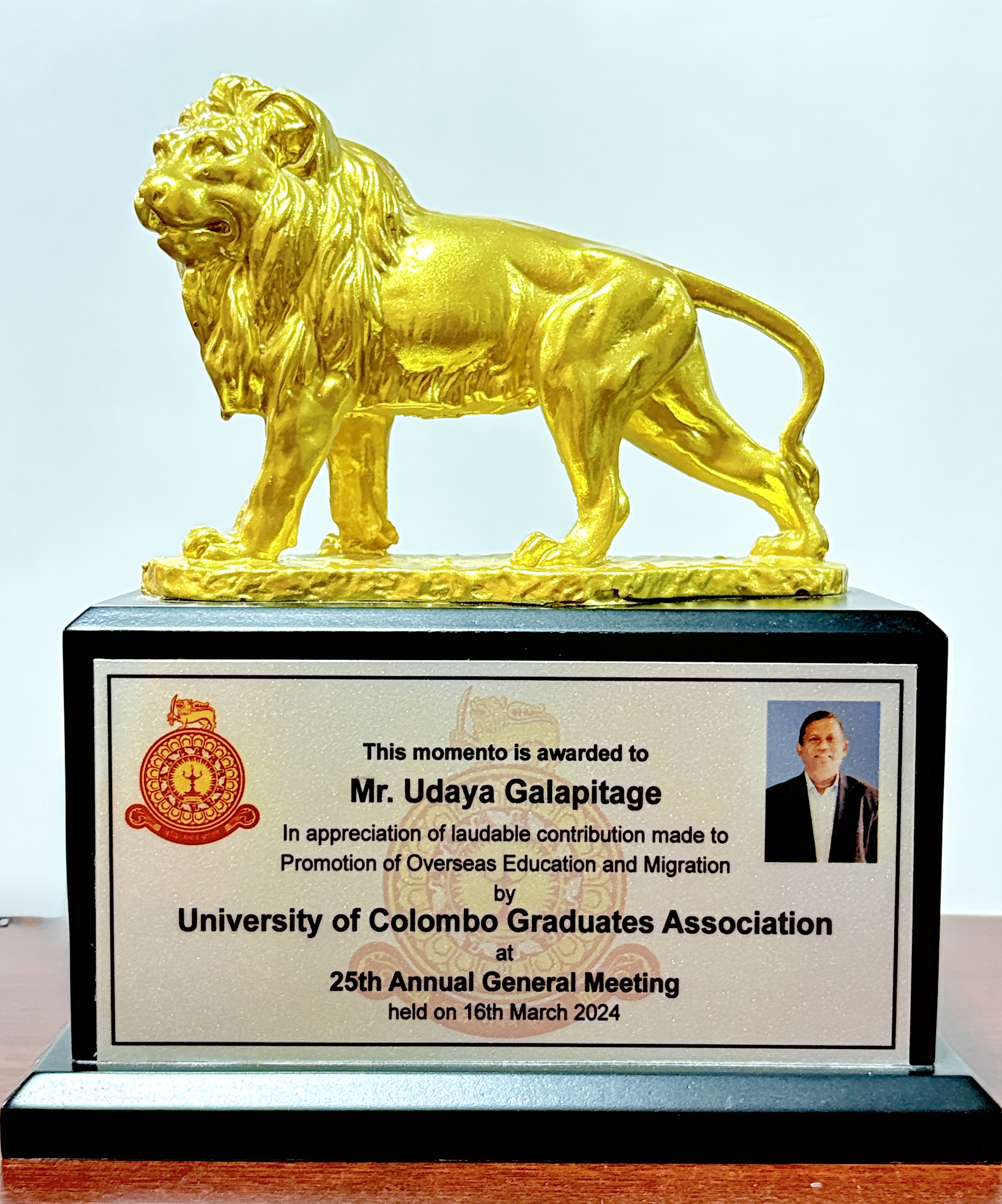University of Colombo Graduates Association (25th AGM) - Golden Lion Memento of Excellence